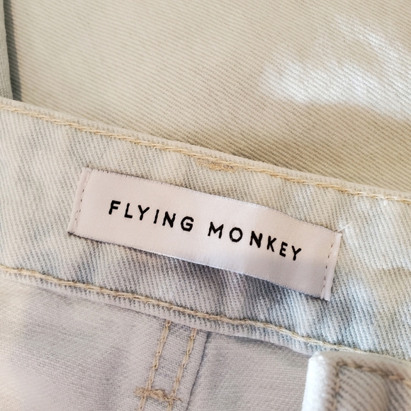 FLYING MONKEY WOMEN'S DISTRESSED HIGH-RISE JEANS SIZE 30 LIGHT WASH BLUE - Picture 3 of 16